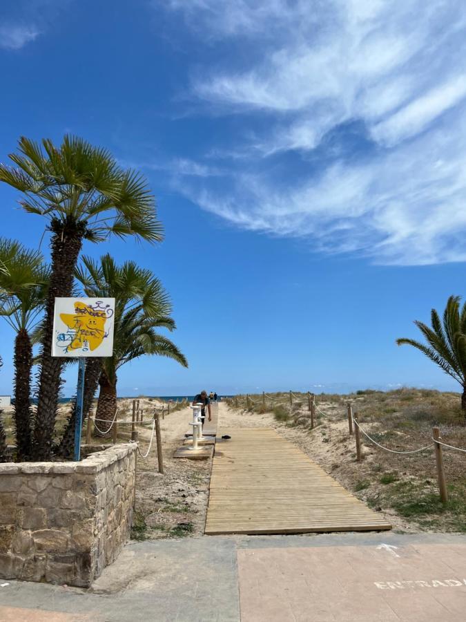 Beautiful Apartment 1 Minute Walk To The Beach Puerto de Sagunto Exterior photo